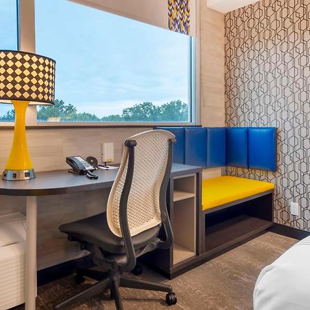 Glo Best Western Kanata Ottawa West Exteriör bild