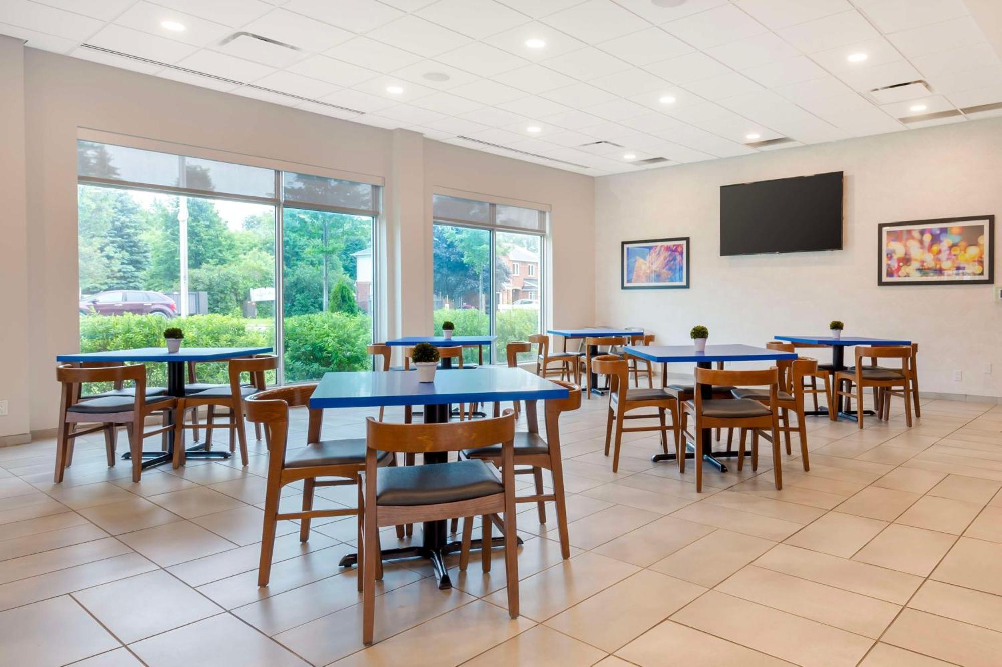 Glo Best Western Kanata Ottawa West Exteriör bild