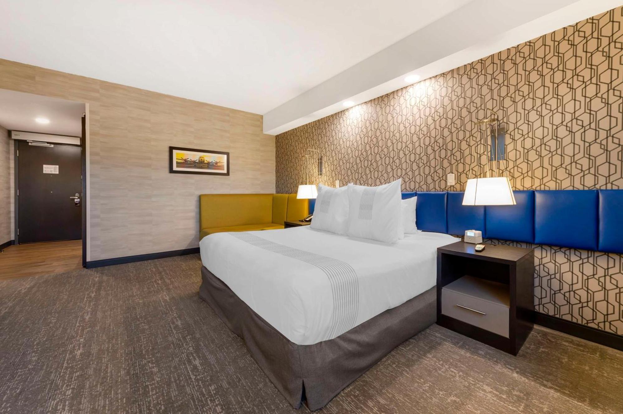 Glo Best Western Kanata Ottawa West Exteriör bild