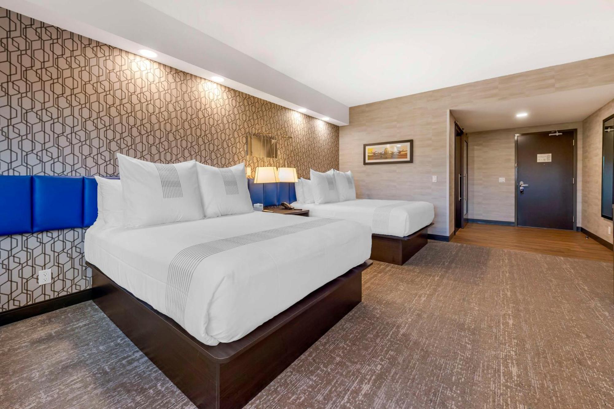 Glo Best Western Kanata Ottawa West Exteriör bild