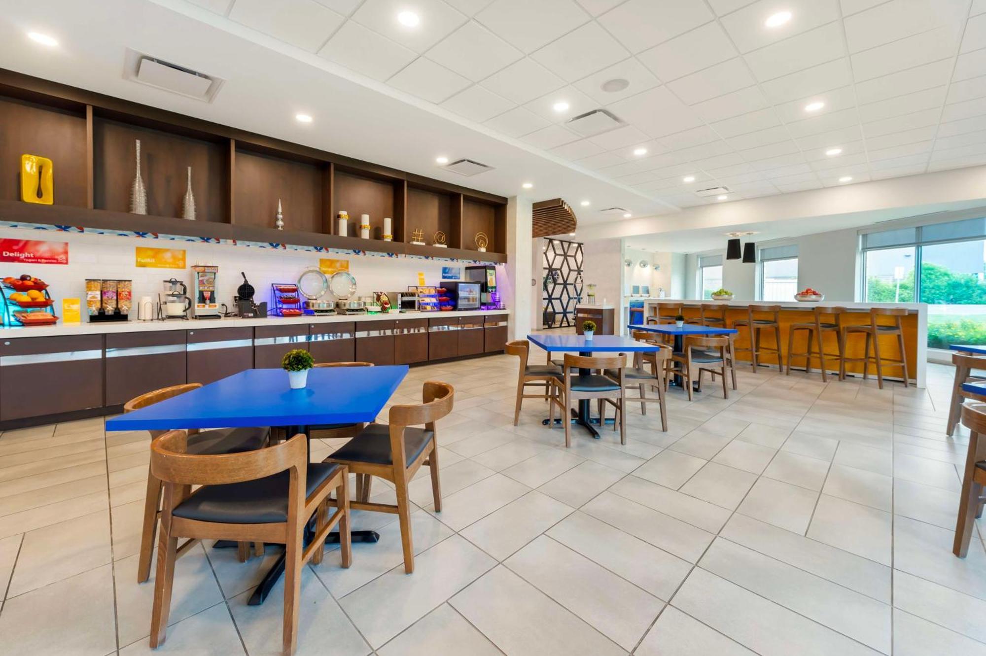 Glo Best Western Kanata Ottawa West Exteriör bild