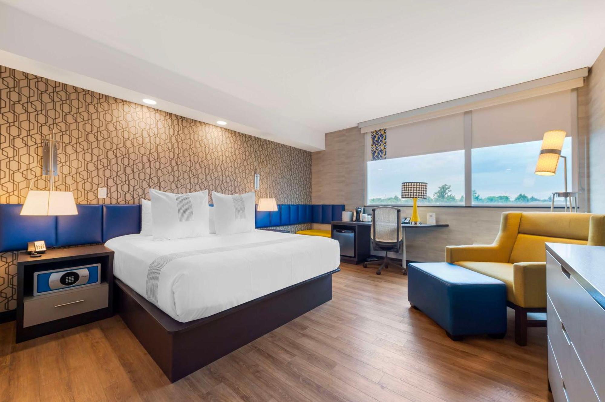 Glo Best Western Kanata Ottawa West Exteriör bild